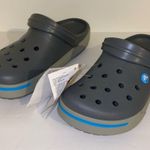 Crocs Unisex crocband II clog in charcoal/light grey size 6 Men’s/ 8 Women’s 🆕 Photo 3