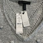 White House | Black Market  size small embroidered v-neck sweater with puff sleeves Photo 12