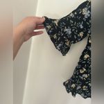American Eagle  3/4 sleeve floral top with ruffle hem size small Photo 7