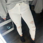 Old Navy  White Rockstar Skinny Jeans Photo 0