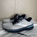 Brooks Women's Athletic Shoes in White and Navy Photo 5