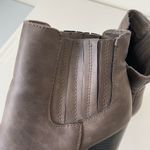 Candie's  women’s faux leather Chelsea‎ heeled ankle boots — size 9 Photo 5