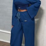 Boutique Women’s three piece Crop To Sweatsuit  Photo 2