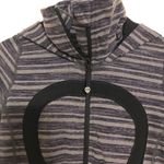 Lululemon athletica In stride hooded full zip jacket black gray stripe women’s 4 Photo 1