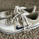 Nike  Oceania Women's Beige White 443937-101 Walking Athletic Shoes 2011 Size 8.5 Photo 0