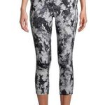 Athletic Works Women’s Performance Capri Leggings Size XS Photo 0