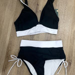 Blooming Jelly Black and White Bikini Set  Photo 0