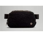 Lululemon Everywhere Belt Bag FLEECE Sherpa Crossbody Waist Hip Fanny BLACK  NEW Photo 0