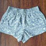 Vuori  Women's Gray Leopard Chic Casual Outdoor Workout Athleisure Shorts Size S Photo 0