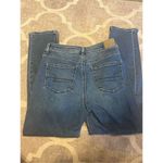 American Eagle  mom jeans size 2 medium wash distressed stretch denim Photo 5