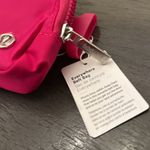 Lululemon Everywhere NWT Belt Bag Sonic Pink Fannie pack Photo 5