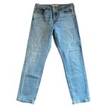 Levi's  Premium Wedgie Straight Fit Cheeky Jean Sz 30X27” (10) Crop Med Wash Photo 2