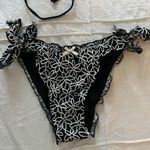 SheIn Black and White Flower Bikini Photo 2