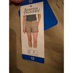 Boston Traders  shorts NEW size 10 khaki Photo 3