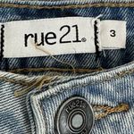 Rue 21 NWT Denim Shorts Juniors 3 Light Wash Distressed High Rise Cutoff Festival Photo 2