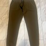 Zyia Joggers Photo 0