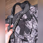 Lululemon Om tote blazer print large Photo 7