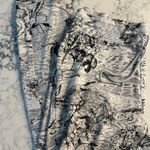 Athleta Elation Floral Jogger Pant Sweats Grey Black Size Large EUC Photo 0