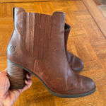 Timberland  Atlantic Heights Covered Gore Chelsea Boots in brown leather. 9 Photo 0