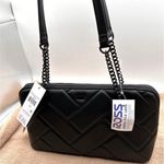 DKNY  Bryant Park Quilted Sachet Crossbody Bag  Leather Chain Strap MSRP $198 Photo 5