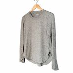 Athleta  Uptempo Top Long Sleeve Curved Hem Active LS Tee Olive Heather Size XS Photo 3