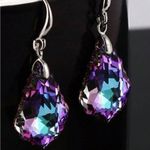 Beautiful iridescent multi colored earrings! Party favorite! New Blue Photo 2