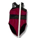 HILOR Swim One Photo 3