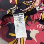 Patagonia women’s barely baggies floral hibiscus shorts Photo 6