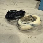 2 Vintage Black White Smoky Swirl Chunky Modernist Enamel Resin Bangle Bracelets Photo 1