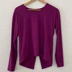 Athleta WOMENS ESSENCE TWIST LONG SLEEVE TOP IN Exotic Fuchsia Size M Photo 0