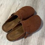 Outwoods Brown Clogs Photo 2