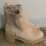No Boundaries  New! Women’s Tan knit Chelsea ankle boots size 10 Photo 4