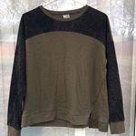 Champion NWOT  Top Photo 0