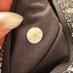 Lululemon  black & white pattern mesh panel leggings size 6 Photo 8