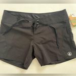 Volcom  womens board shorts simply solid 5” size 7 Photo 0