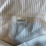 Abercrombie & Fitch Cream Cardigan Sweater Classic Knit Size Small Photo 2