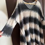 Umgee Women Black White Bohemian Oversize Tie Dye Striped Tunic Sweater Large Photo 2