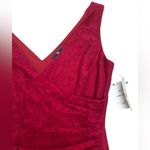 American Living Sleeveless red lace pull over v neck Sheath dress Photo 1