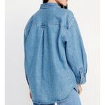 Old Navy Women’s Medium Tall Oversized Boyfriend Denim Shirt NWT Photo 4