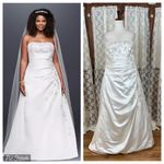 David's Bridal Beautiful David’s Bridal Strapless A lime Side Drape Wedding Gown! Photo 1