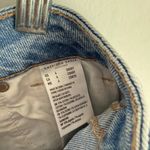 American Eagle Distressed Stretch Mom Jean Ripped Destroyed Size 4 SHORT EUC Photo 9