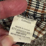 ART and EPHECT Plaid Button Photo 4