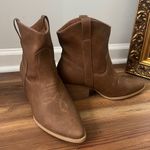 Tan cowboy boots Brown Size 9 Photo 1