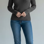 Philomena Petti womens small sweater long Photo 0