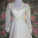 VINTAGE Lace Wedding Dress White Size undefined Photo 2
