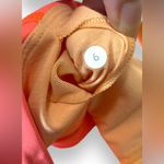 Lululemon  sports bra sz 6 Photo 3