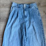 Madewell Pleated Wide-Leg Jeans in Kinnon Wash 4 Photo 4