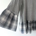 Coco + Carmen  Grey Long Sleeve Plaid Hem Blouse Photo 2