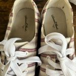 Universal Threads Canvas sneakers Size 10 Photo 3