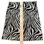 Pretty Little Thing Zebra print basic mini skirt Photo 2